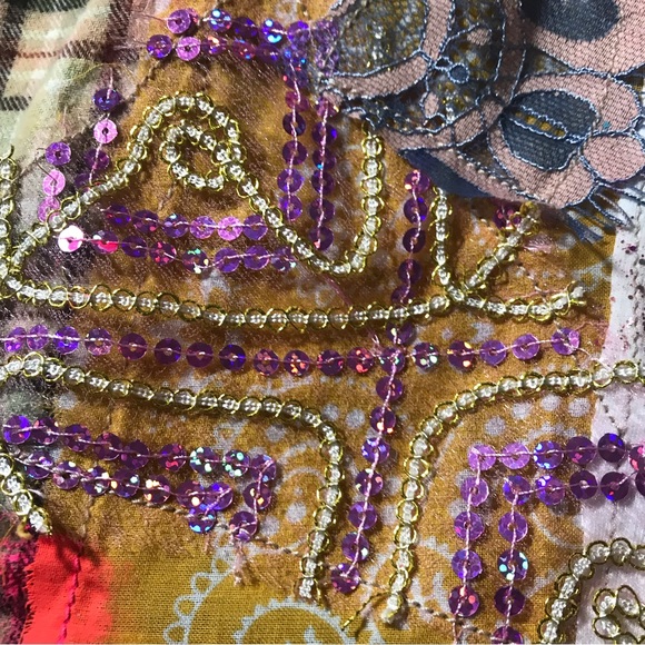 ANNA DRAY Creation Jennifer Lopez cropped flannel. Handmade fancy fabrics brooch - Picture 11 of 16